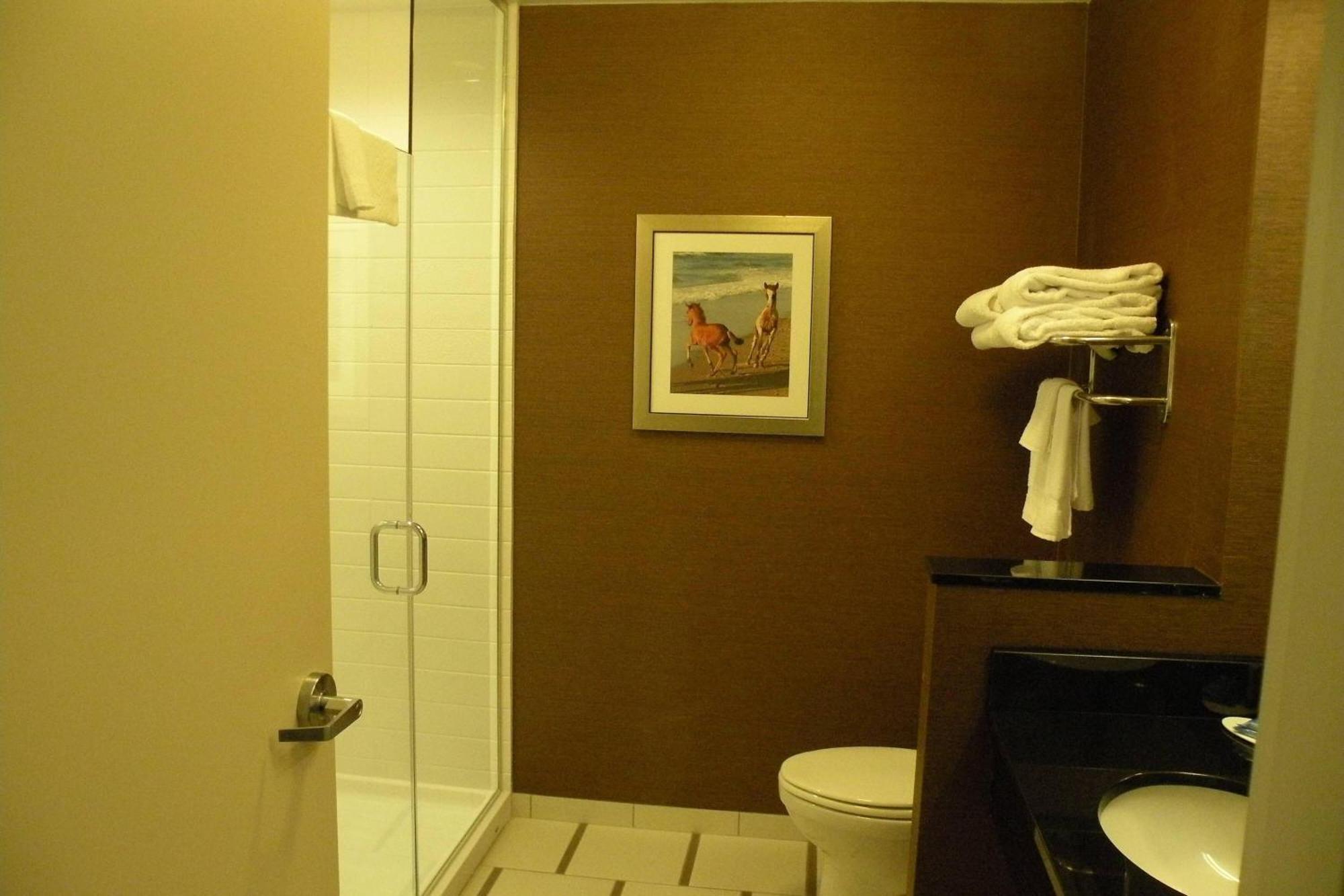 Fairfield Inn & Suites By Marriott Chincoteague Island Waterfront Extérieur photo