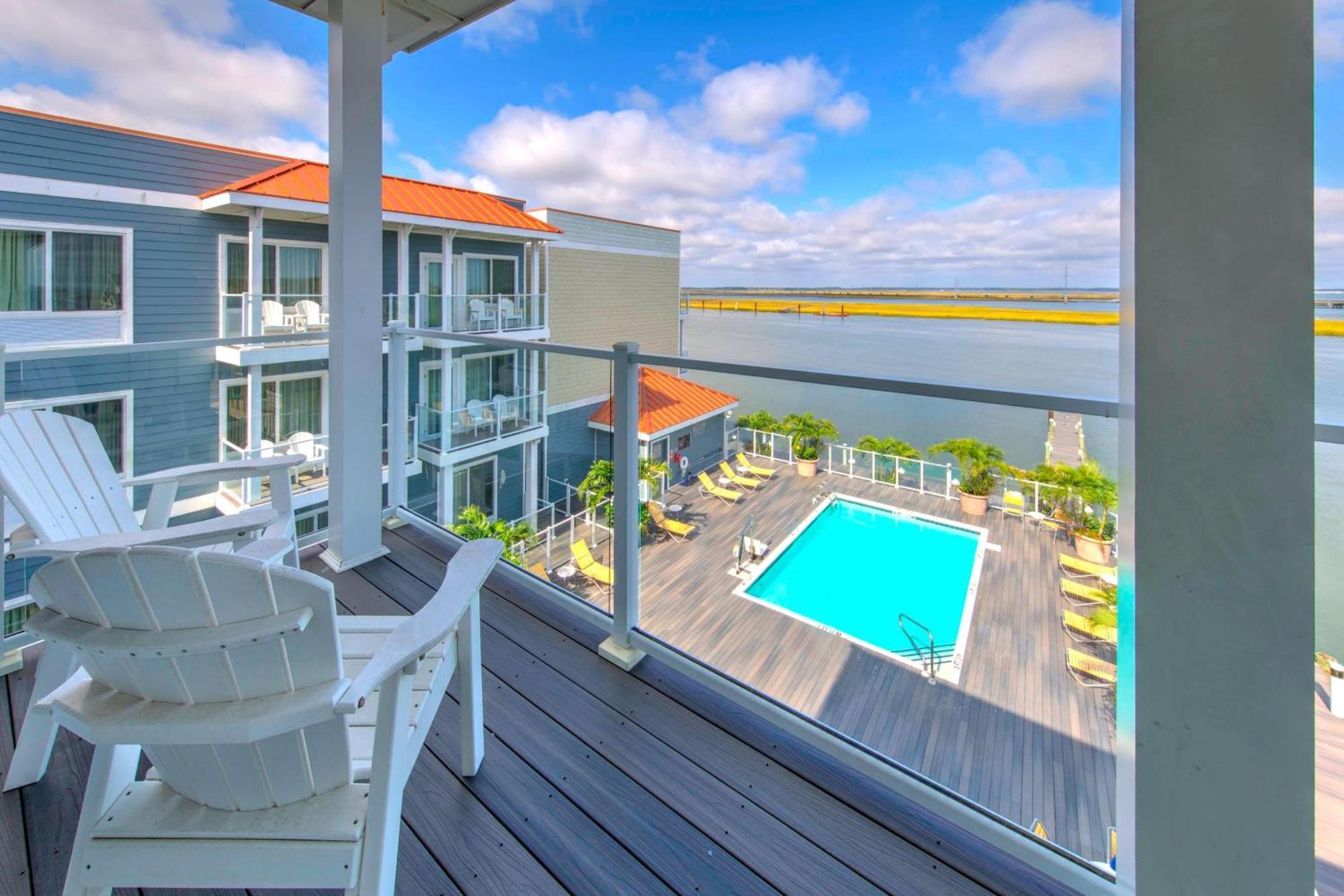 Fairfield Inn & Suites By Marriott Chincoteague Island Waterfront Extérieur photo
